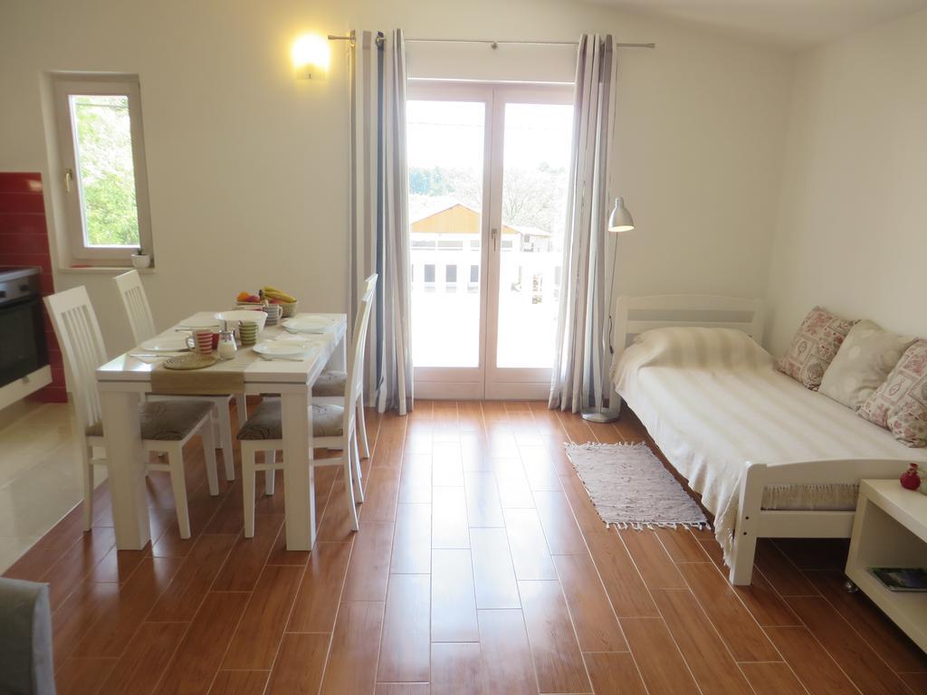Filipovic Apartments With Pool Biograd Na Moru Dış mekan fotoğraf