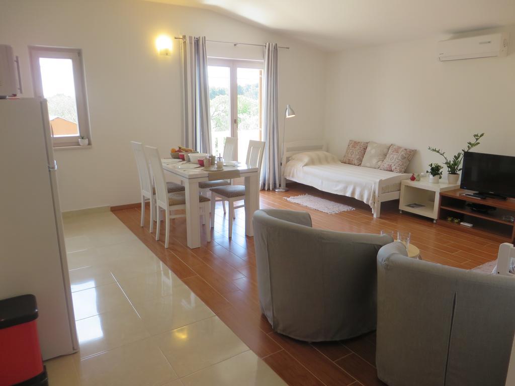 Filipovic Apartments With Pool Biograd Na Moru Dış mekan fotoğraf