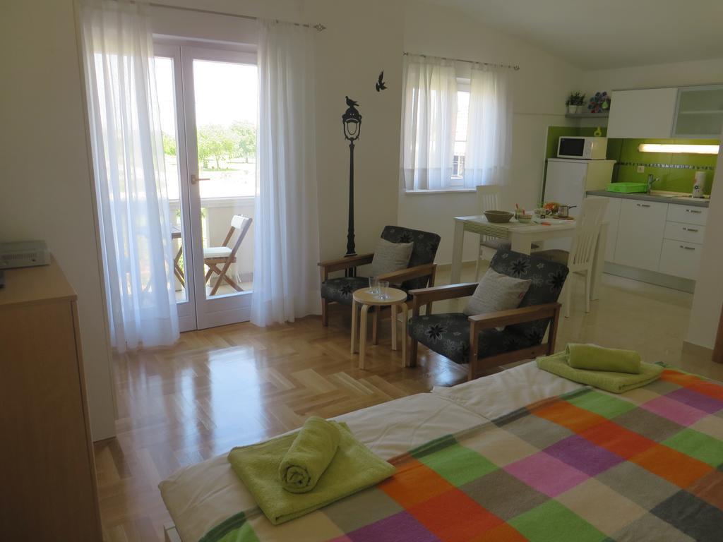 Filipovic Apartments With Pool Biograd Na Moru Dış mekan fotoğraf