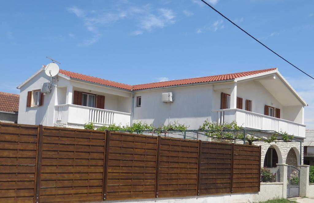 Filipovic Apartments With Pool Biograd Na Moru Dış mekan fotoğraf